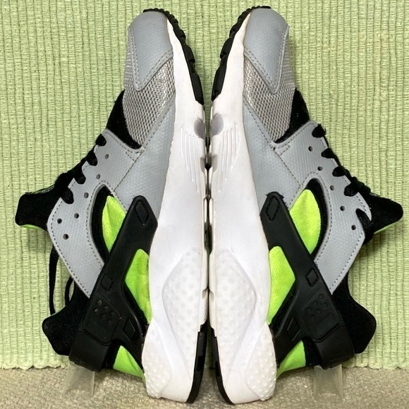 Nike Youth Air Huarache Run Grey Running Sneakers Shoes Sizes US 7Y & Wmns 8.5 - Picture 7 of 11